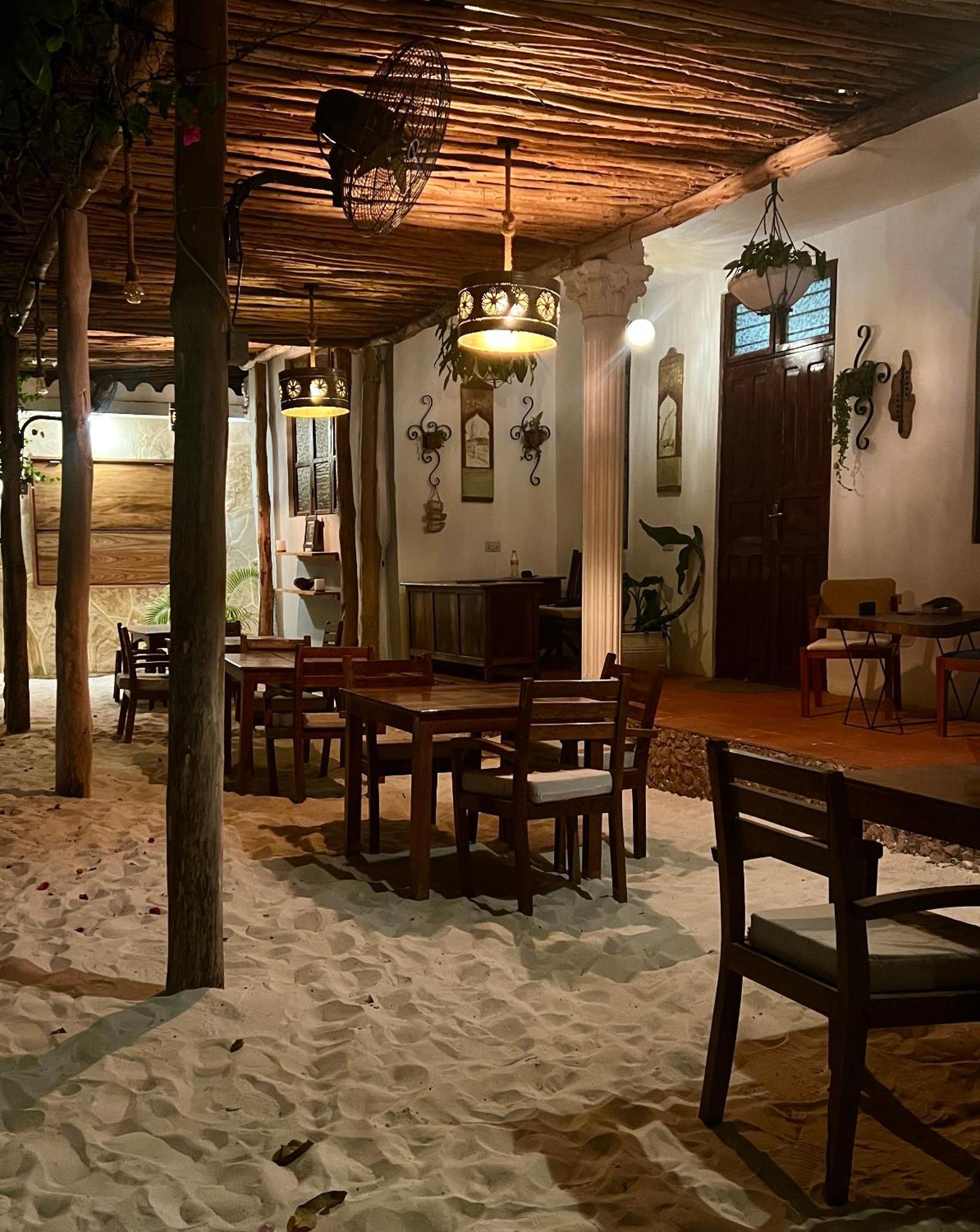 Barabara House Acomodação com café da manhã Jambiani  Exterior foto