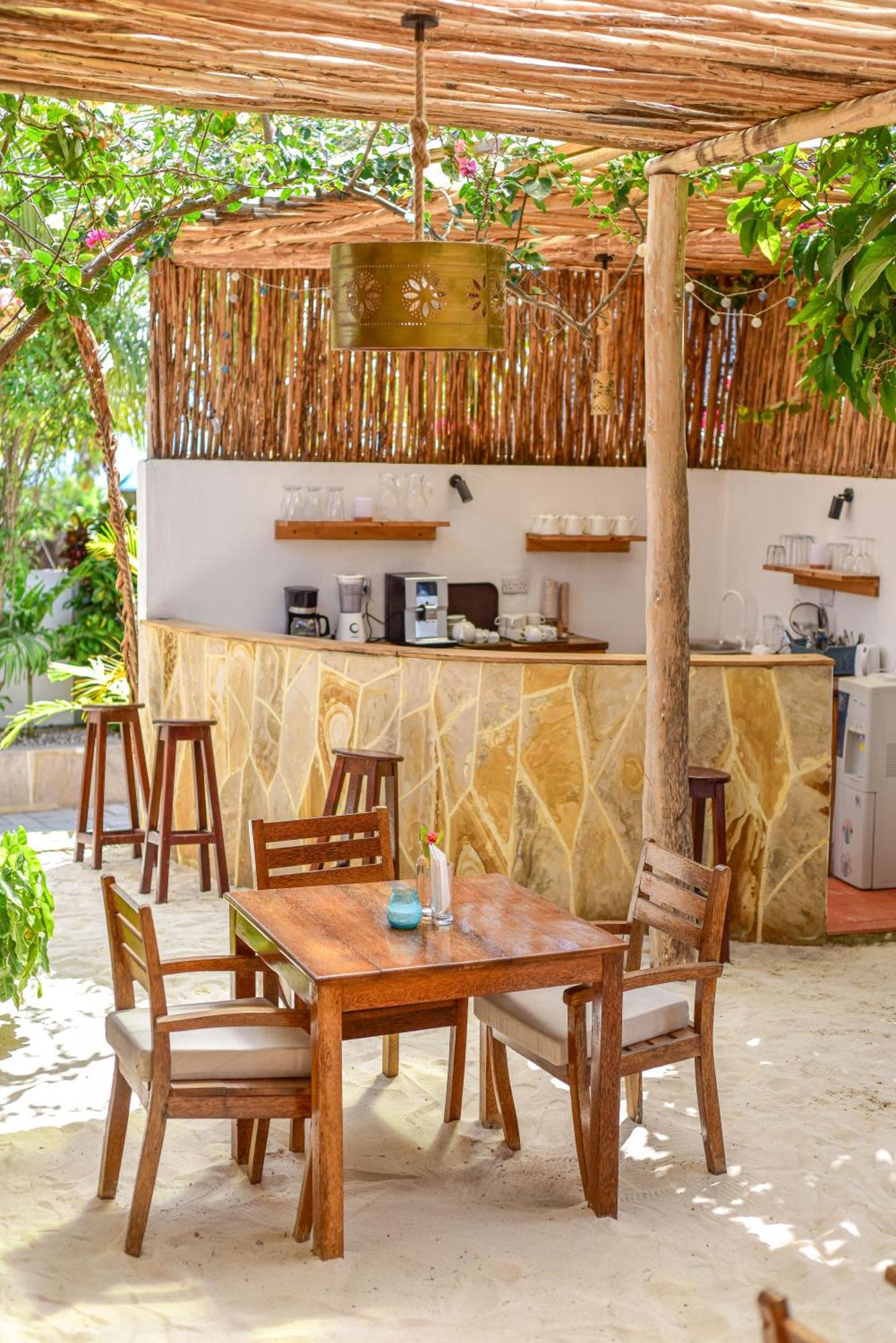 Barabara House Acomodação com café da manhã Jambiani  Exterior foto